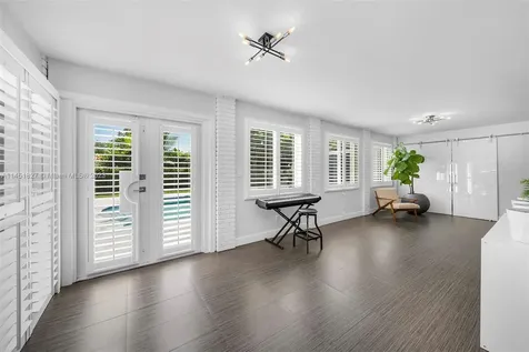 9611 SW 72nd Court Pinecrest FL 33156