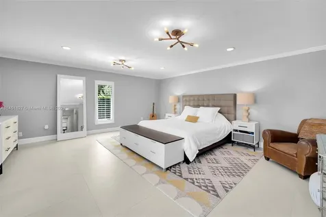 9611 SW 72nd Court Pinecrest FL 33156