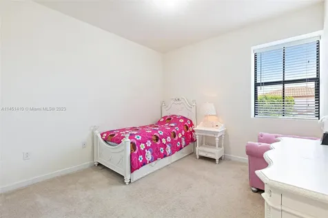15226 SW 173rd Lane Miami FL 33187