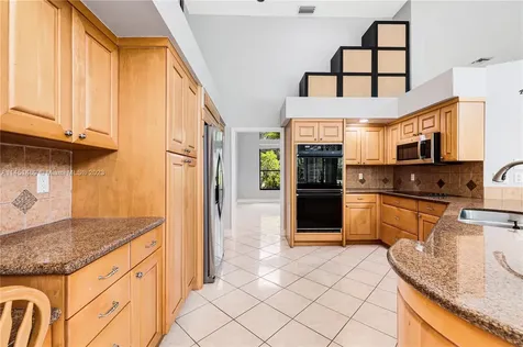 1256 S Manor Drive S Weston FL 33326