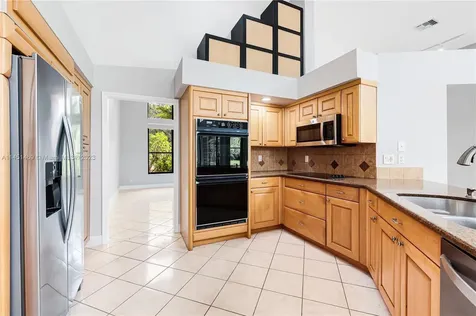 1256 S Manor Drive S Weston FL 33326