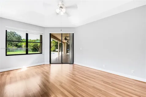 1256 S Manor Drive S Weston FL 33326