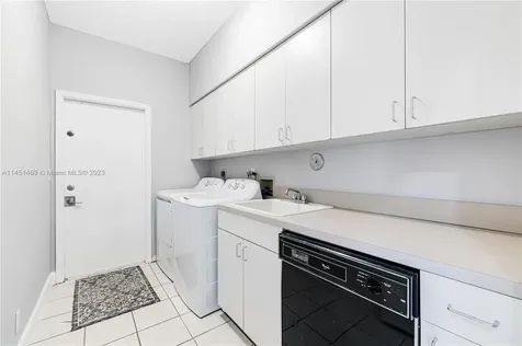 1256 S Manor Drive S Weston FL 33326