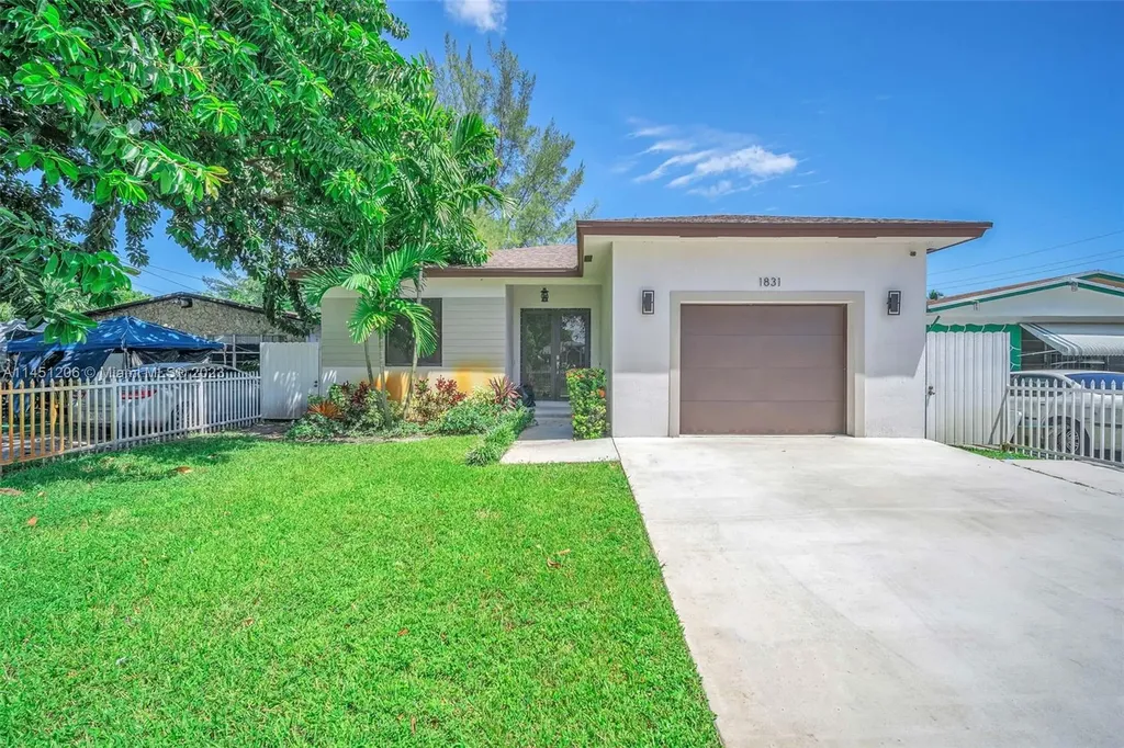 1831 SW 48th Avenue West Park FL 33023