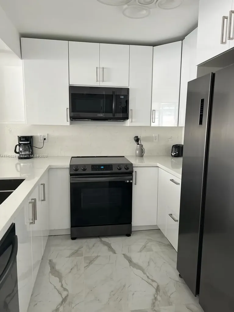 3725 S Ocean Drive Hollywood FL 33019