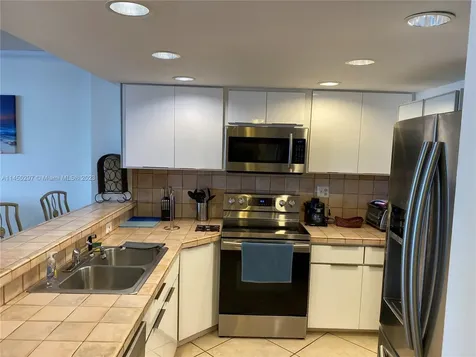 3725 S Ocean Drive Hollywood FL 33019