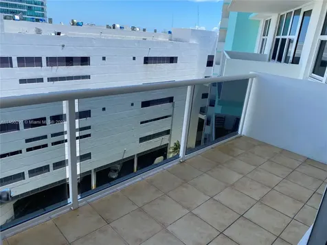 3725 S Ocean Drive Hollywood FL 33019