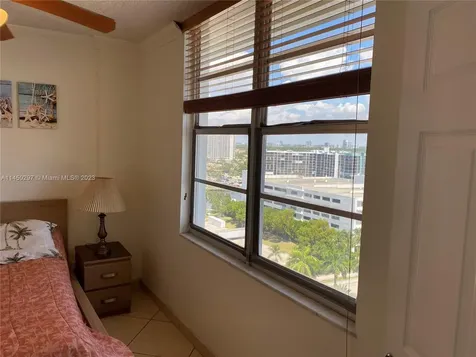 3725 S Ocean Drive Hollywood FL 33019