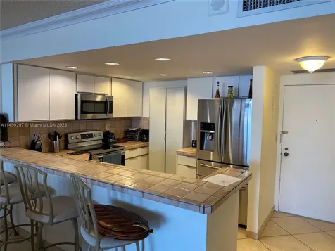 3725 S Ocean Drive Hollywood FL 33019