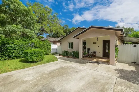 2480 NW 42nd Street Miami FL 33142