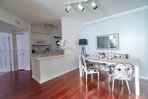 17145 N Bay Road Sunny Isles Beach FL 33160
