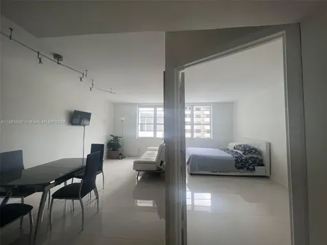 100 Lincoln Road Miami Beach FL 33139