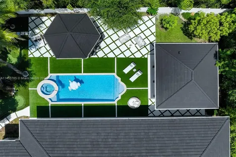 7010 SW 71st Court Miami FL 33143