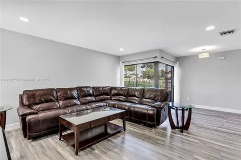 6701 SW 127th Place Miami FL 33183