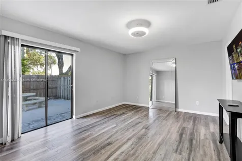 6701 SW 127th Place Miami FL 33183