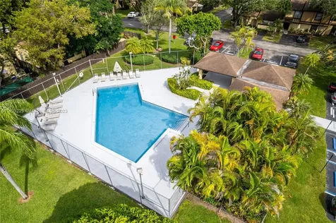 6701 SW 127th Place Miami FL 33183