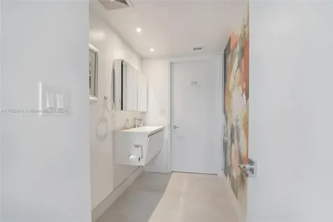 19333 Collins Avenue Sunny Isles Beach FL 33160