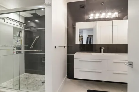 19333 Collins Avenue Sunny Isles Beach FL 33160
