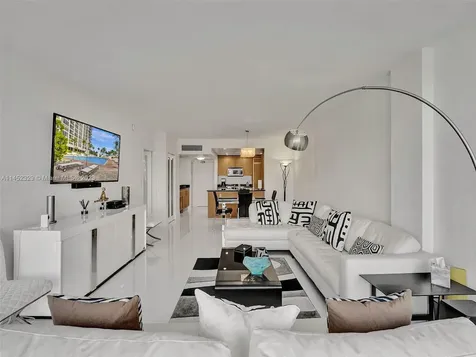 10275 Collins Avenue Bal Harbour FL 33154