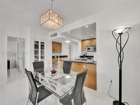10275 Collins Avenue Bal Harbour FL 33154