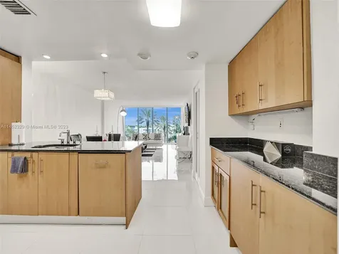 10275 Collins Avenue Bal Harbour FL 33154
