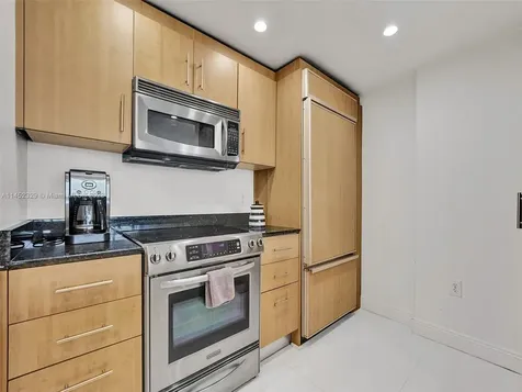 10275 Collins Avenue Bal Harbour FL 33154