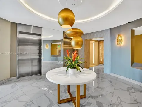 10275 Collins Avenue Bal Harbour FL 33154