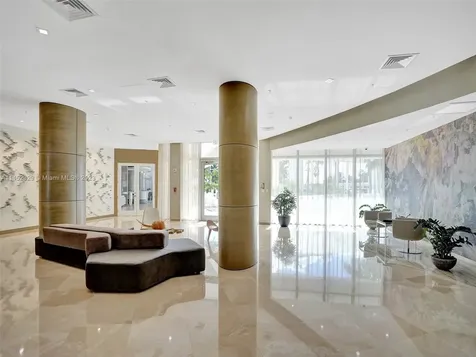 10275 Collins Avenue Bal Harbour FL 33154