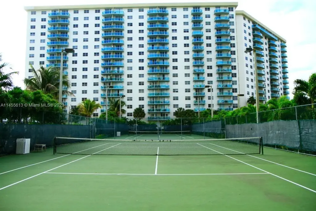 19370 Collins Avenue Sunny Isles Beach FL 33160