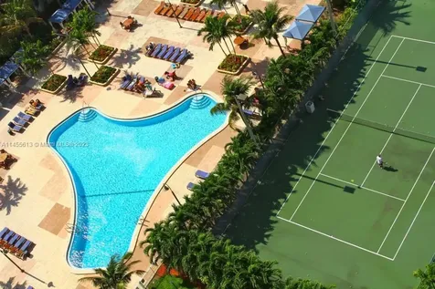 19370 Collins Avenue Sunny Isles Beach FL 33160