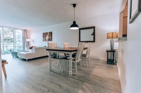19370 Collins Avenue Sunny Isles Beach FL 33160