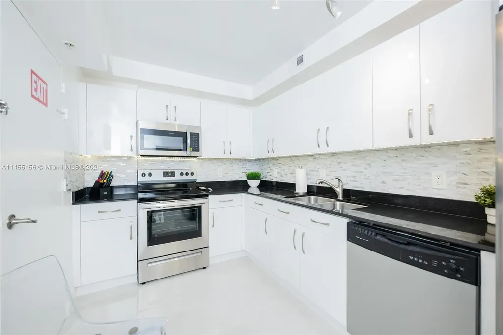 3801 S Ocean Drive Hollywood FL 33019