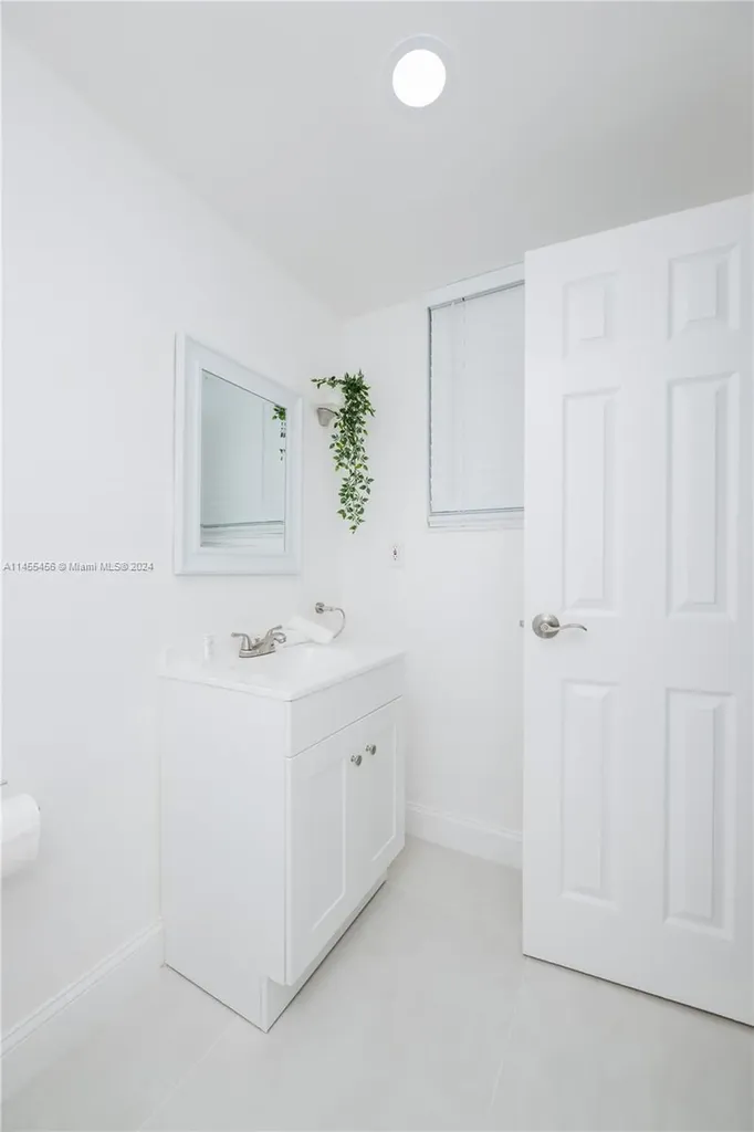 3801 S Ocean Drive Hollywood FL 33019