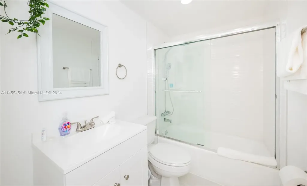 3801 S Ocean Drive Hollywood FL 33019