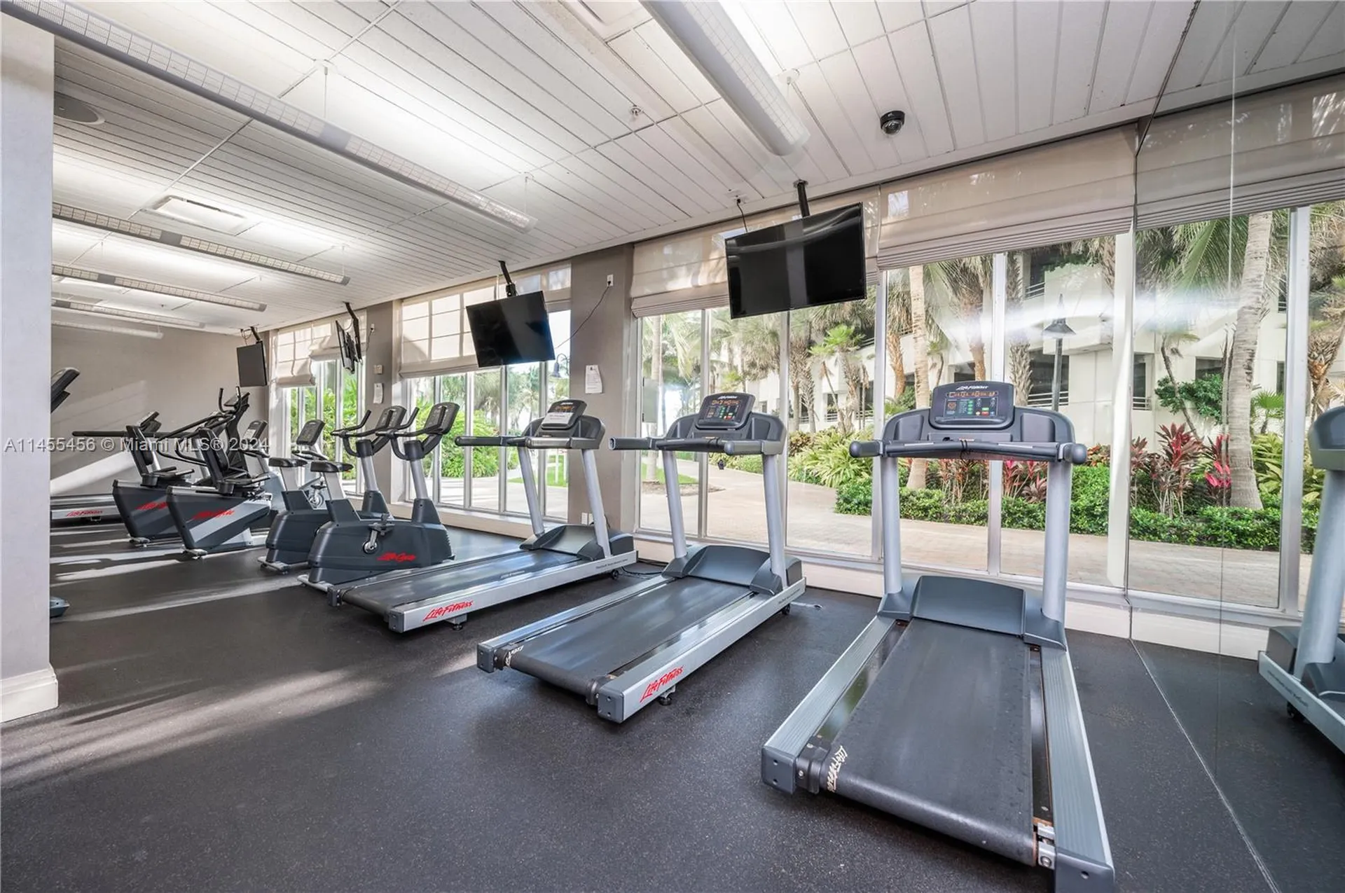 3801 S Ocean Drive Hollywood FL 33019