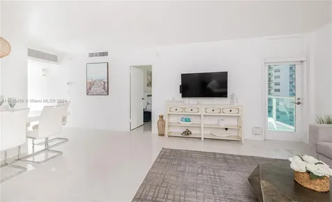 3801 S Ocean Drive Hollywood FL 33019