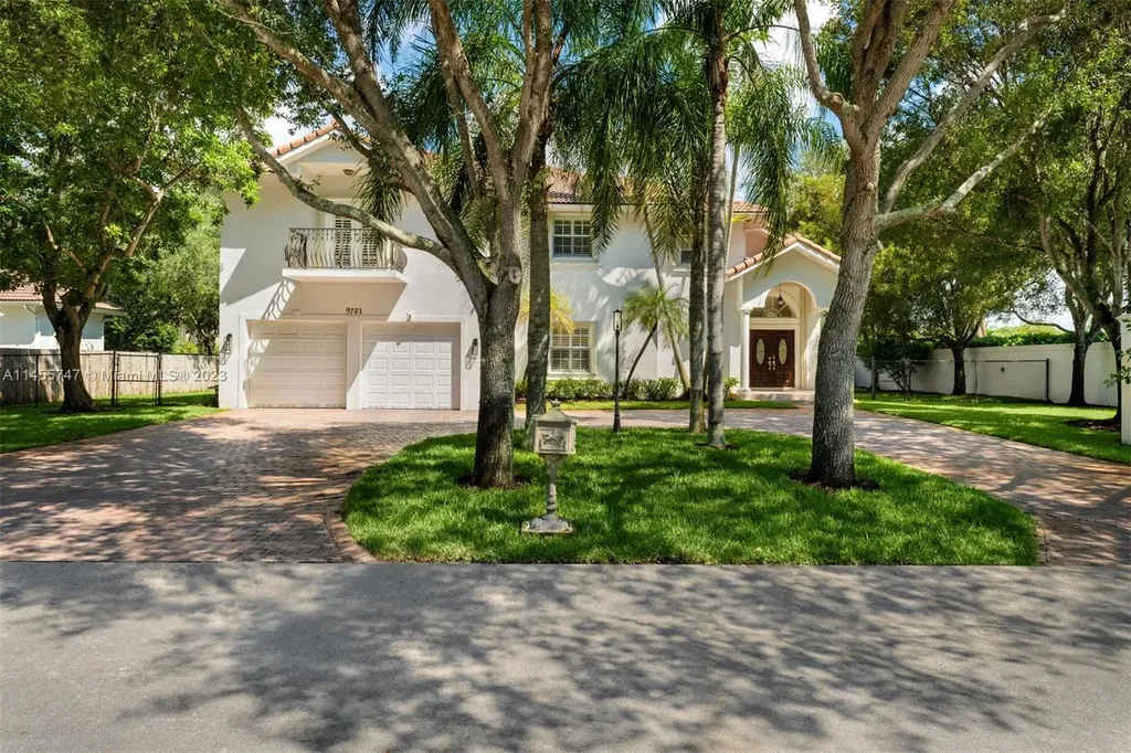 9701 SW 94th Terrace Miami FL 33176