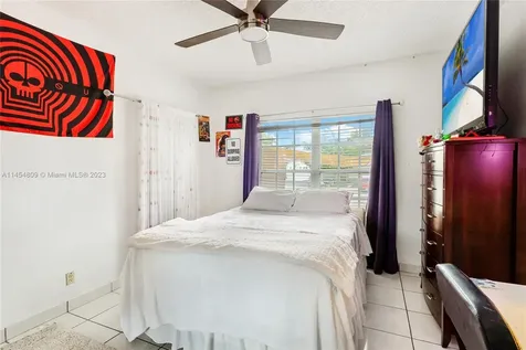 4534 Adams Avenue Miami Beach FL 33140
