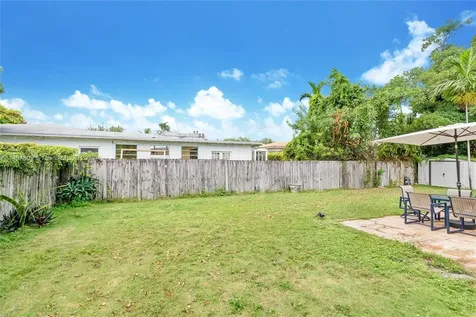 4534 Adams Avenue Miami Beach FL 33140