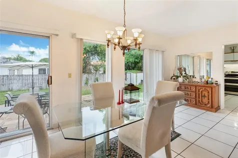 4534 Adams Avenue Miami Beach FL 33140