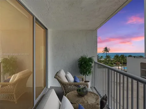 2655 Collins Avenue Miami Beach FL 33140