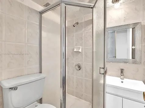 2655 Collins Avenue Miami Beach FL 33140