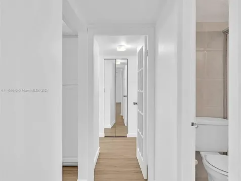 2655 Collins Avenue Miami Beach FL 33140