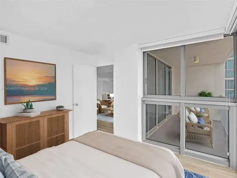 2655 Collins Avenue Miami Beach FL 33140