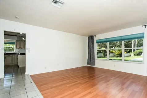 1161 SW 72nd Avenue Plantation FL 33317