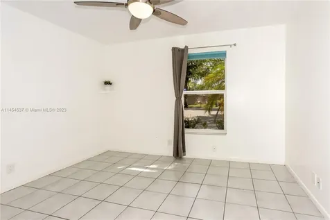 1161 SW 72nd Avenue Plantation FL 33317