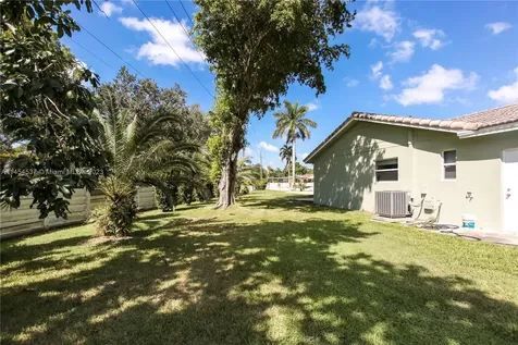 1161 SW 72nd Avenue Plantation FL 33317