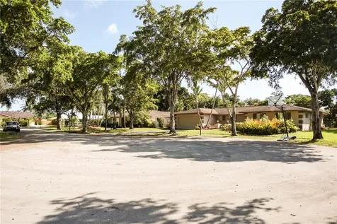 1161 SW 72nd Avenue Plantation FL 33317