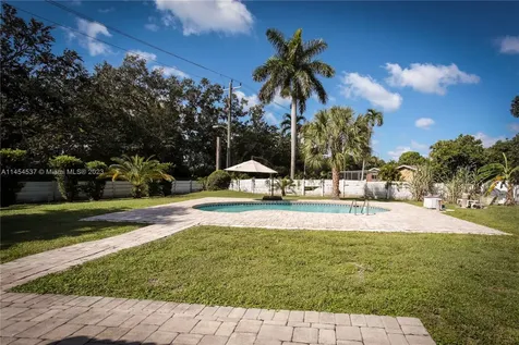 1161 SW 72nd Avenue Plantation FL 33317