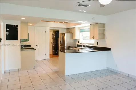 1161 SW 72nd Avenue Plantation FL 33317